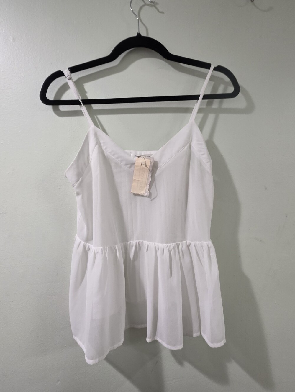 ENDLESS ROSE  Tank Cami With Adjustsble Straps ,Pleated Back & Peplum Hem. S. 👀 - Picture 3 of 13